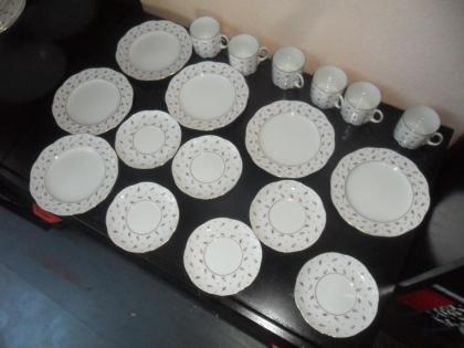 Rosenthal Classic Monbijou Blütenteppich mit Goldrand