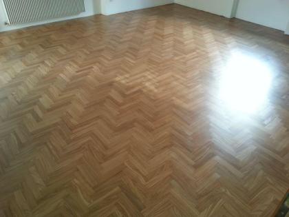 Innsbruck+Land: HOLZ- PARKETTBÖDEN SCHLEIFEN, lackieren, ölen, wachsen...