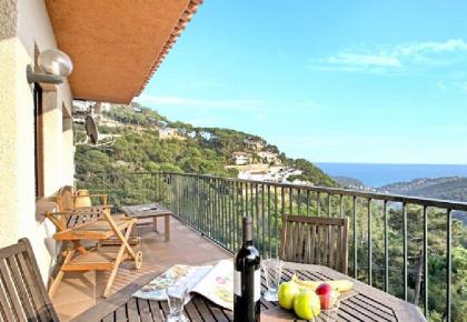 ☀️ Spanien Costa Brava Ferienhaus mit 2 Wohnungen, privatem Pool und Meerblick