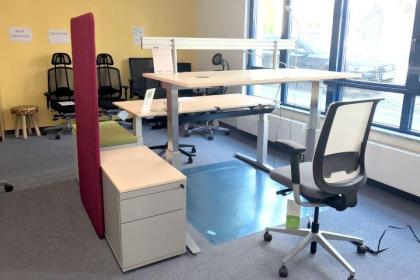 325 qm Büromöbel & Bürostühle-Ausstellung direkt in Leipzig