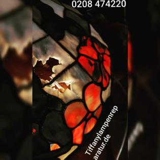 Fensterbankstele in der Glaskunst Galerie Mülheim & TIffany Lampen Reparatur Kli