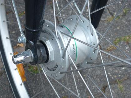 (58) 7 Gang Rücktrittsbremse + 2 Felgenbremsen 28 Zoll ALU-RAHMEN sehr tiefer Ei