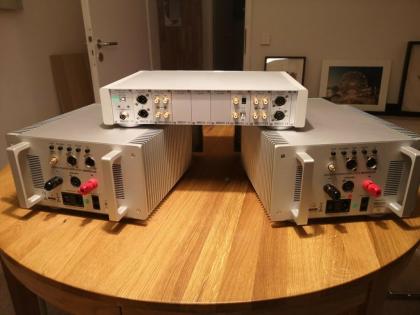 Trigon Monolog & Dialog High end Vorstufe Endstufe Kombination