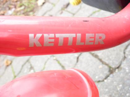 (138) Dreirad KETTLER mit Schiebestange