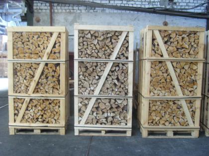 Kaminholz Brennholz trocken ofenfertig