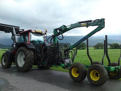 Valtra T151 mit Frontlader -9800€