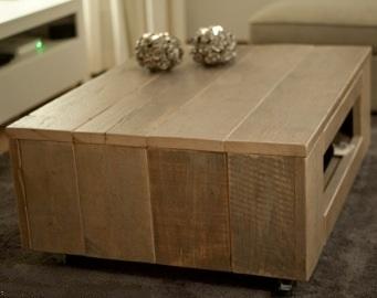 Bauholz Couchtisch Hof von www.exklusivdutchdesign.de