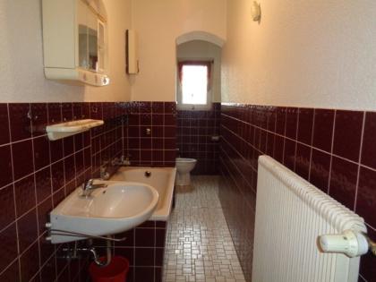 Bieterverfahren., renovierungsbedürftiges Altbau 4-Familienhaus mit Balkone und 