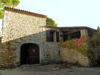Dorfhaus mit großem Garten