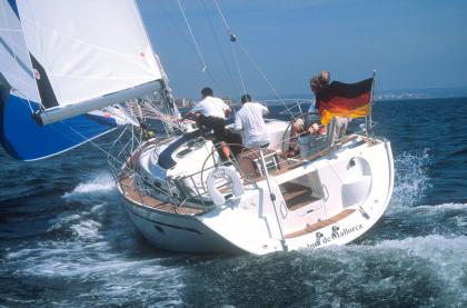 Yachtcharter   segeln im Mittelmeer oder weltweit. 