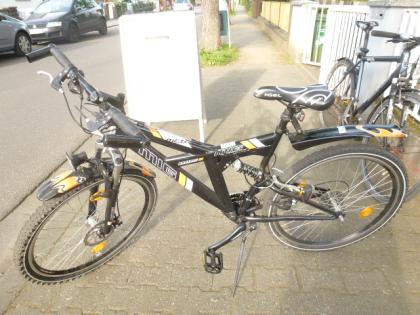 (147) 24 Gang 26 Zoll RH 48 Sattel u Gabel gefedert