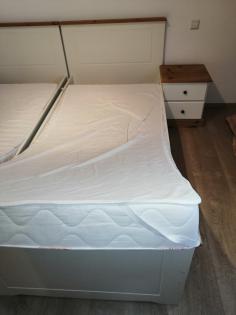 Doppelbett 180x200 cm Massivholz, Kiefer weiß/eiche farbig mit Nachttischen und 