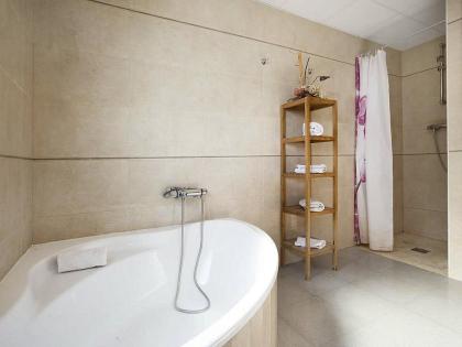 Traumurlaub 2026: Modernes Ferienhaus an der Costa Brava privater Pool mieten