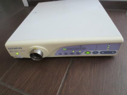 Olympus CV 160 Olympus CLV 160 EVIS Endoskopieanlage Lichtquelle Video Prozessor