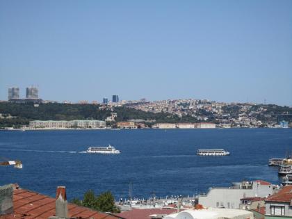 ISTANBUL WUNDERSCHÖNER BOSPORUS AUSBLICK UND TERRASSE