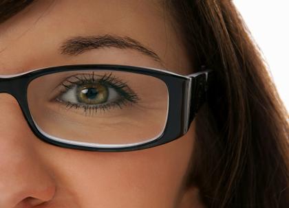 Bis zu 70% der Behandlungskosten sparen im Ausland bei Augenlaser-Operationen