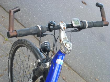 (59) 24 Gang 28 Zoll Rh 44 ALU-RAHMEN sehr leicht Gabel gefedert