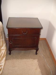 Bett im englischen Stil