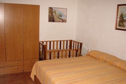 Schöne Ferienwohnung mit Terrasse auf der Insel Ischia bei Neapel 