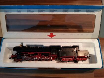 MÄRKLIN Dampflok mit Kabinentender ( 3084 )