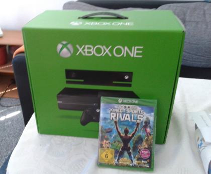 Neuwertige  X BOX ONE