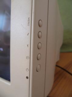 Bildschirm 17 Zoll, mit Zubehör von Samtron