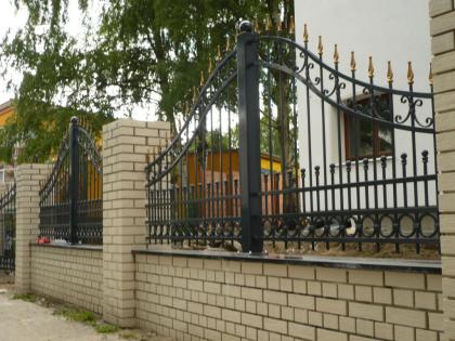 Polnische Zäune aus Metall - von beste-polnische-fenster.com