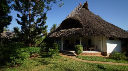 Kenia Safaris und Badeurlaub in Diani Beach