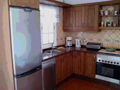 Haus am Atlantik mit 2 Wohnungen auf Teneriffa zu verkaufen