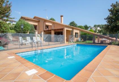Urlaub 2024 in Spanien auf dem Land, schöne Finca mit privatem Pool Costa Brava