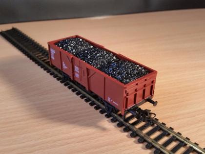 Märklin H0 Nr. 4431 : Offener Güterwagen mit Kohle beladen