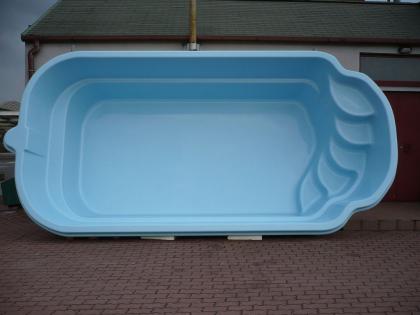  BLASK ®  -  GFK SCHWIMMBECKEN - aus Polen - in Frankfurt/Oder