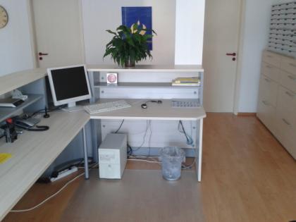 Empfangstheke, Kundentheke, Rezeptionstresen, Büroarbeitsplatz