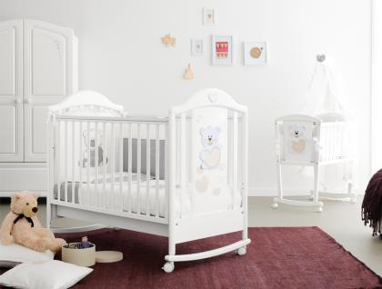 Schönes Kinderbett 