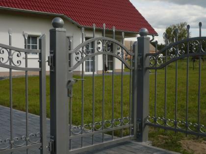 Zäune, Tore, Pforten aus Metall - viele Muster - aus Polen - BLASK