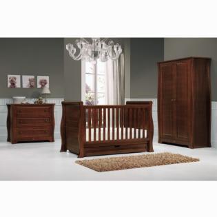 Luxuriöses Babybett umbaubar zum Jugendbett und Stilsofa von TRAMA