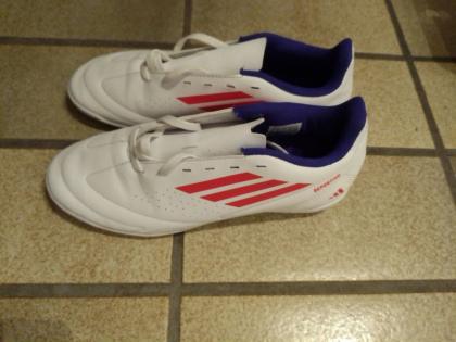 Adidas Deportivo Hallen Fußball Schuhe. 