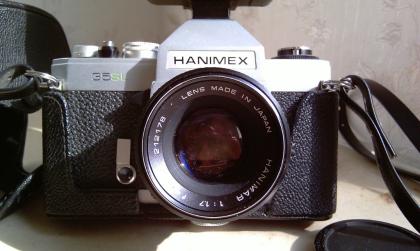 Spiegelreflexfotokamera HANIMEX 35SL mit Aufsteckblitz BX550 