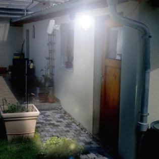 Strahler Solar, Dauerlicht und Bewegungsmelder