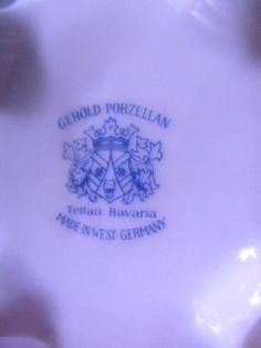 Entzückendes Porzellankännchen