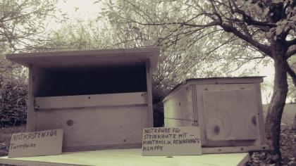 Nistkästen und Futterhäuser für Vögel