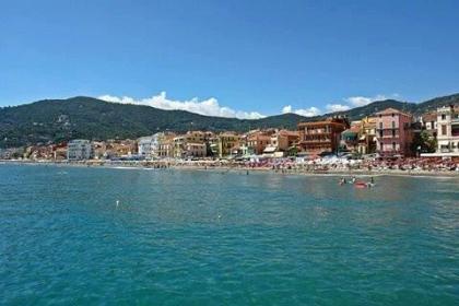 Apartment Italy with Sea Views