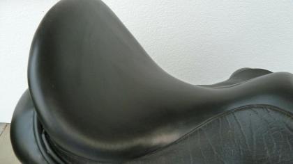 Dressursattel Custom Icon Flight 17, 5