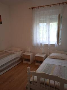 Am Meer in Sonnige Dalmatien Ferienhaus 50 m zum Meer !!!!