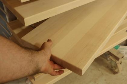 MASSIVHOLZTREPPENSTUFEN HOLZTREPPEN BUCHENHOLZ HOLZSTUFEN LACKIERT 85x28x4cm