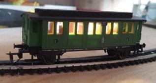 Ausstattung Ihrer Waggons mit Beleuchtung und Fahrgästen (Spur TT)