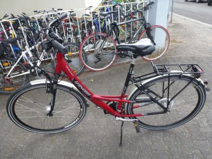 (83) 27 Gang 28 Zoll Gabel u Sattel gefedert mit Nabendynamo