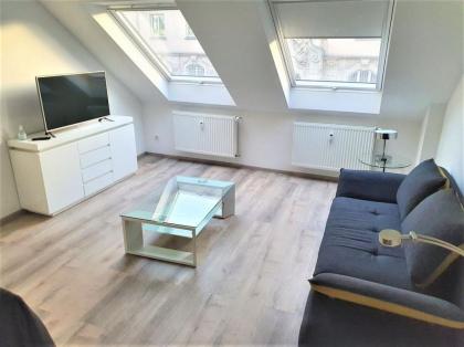 Wunderschöne, helle und möblierte 2-Zimmer-Wohnung mitten im Zentrum!