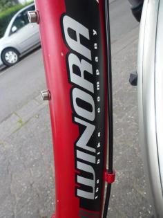 (83) 27 Gang 28 Zoll Gabel u Sattel gefedert mit Nabendynamo