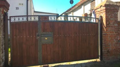 Aussentreppen aus Polen, Metalltreppen Zaune Tore, Gelander nach Mass